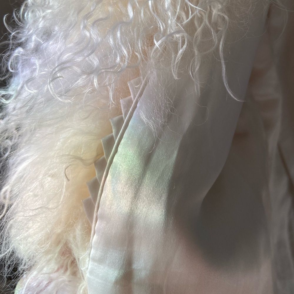 Genuine Mongolian Fur coat - Picture 6 of 7